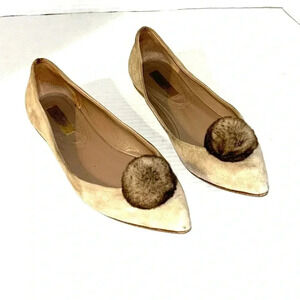 Dee Keller Shoes Womens Size 39.5 Taupe Suede Flats Mink Pom Pom Pointed Toe